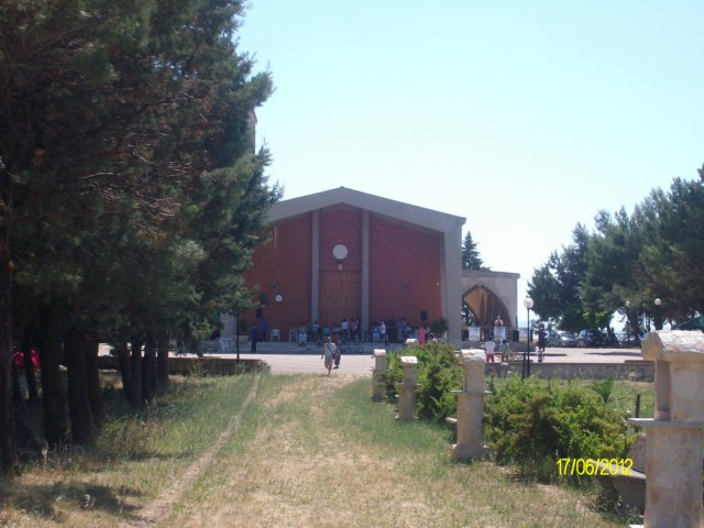 alim7135.jpg
